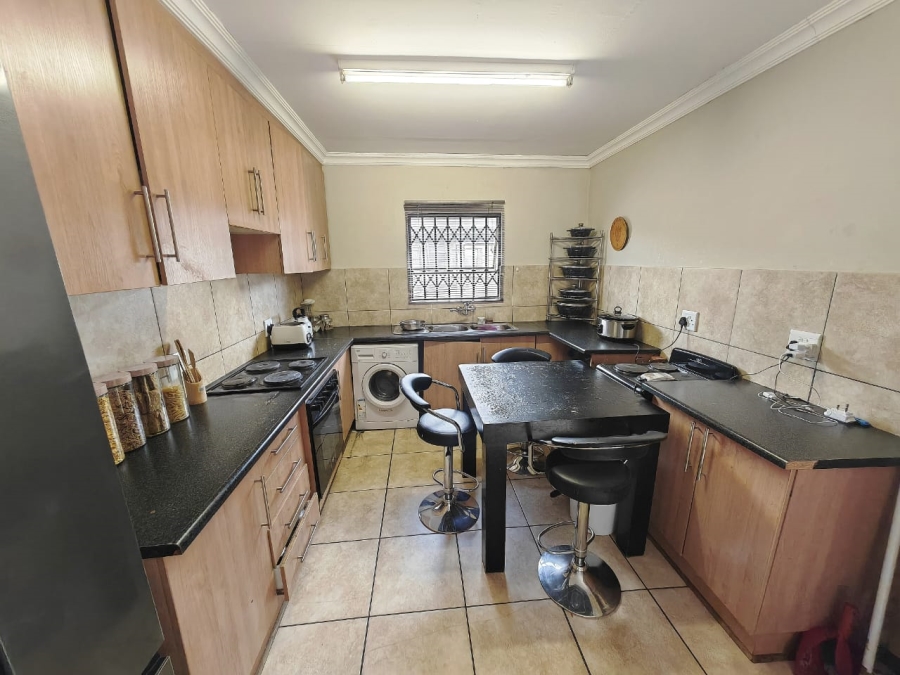 2 Bedroom Property for Sale in Pellissier Free State